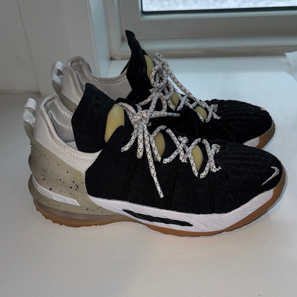 Nike LeBron